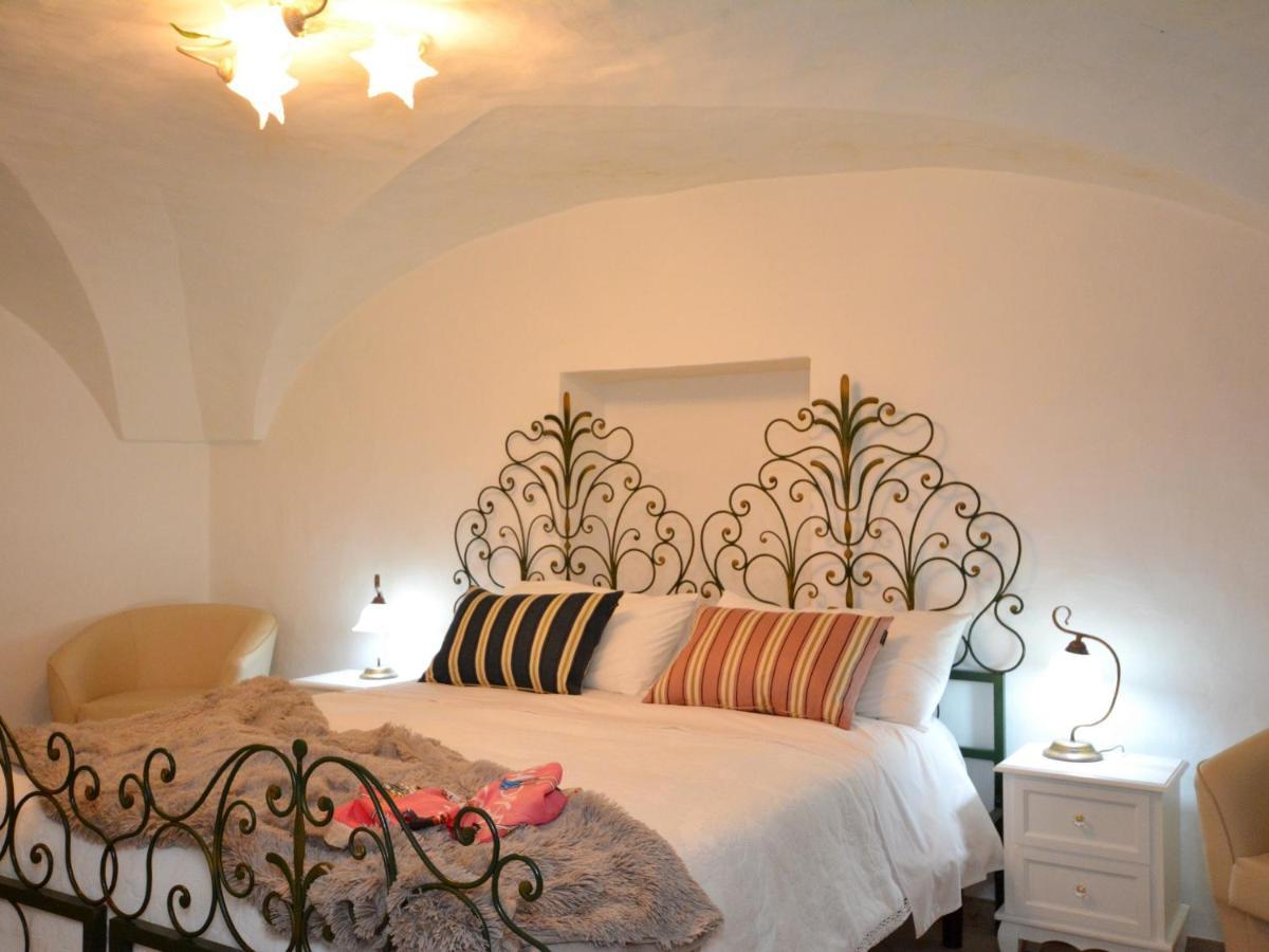 Palazzo Rodio Apartment Ostuni Bagian luar foto