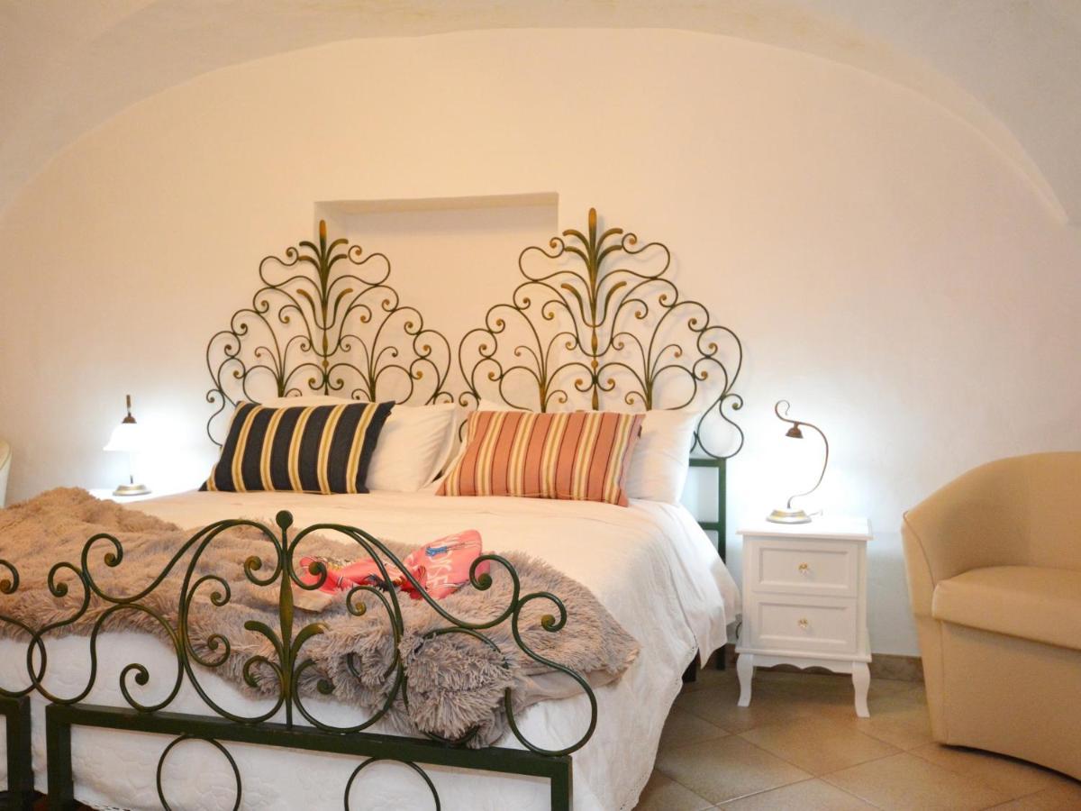 Palazzo Rodio Apartment Ostuni Bagian luar foto