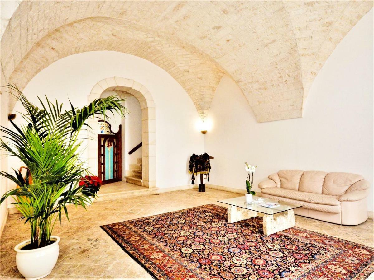 Palazzo Rodio Apartment Ostuni Bagian luar foto